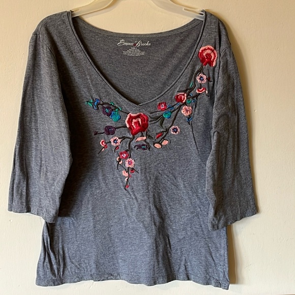 Emma Brooke, V-Neck top, grey, L, floral embroidery, cotton/modal - Picture 1 of 4